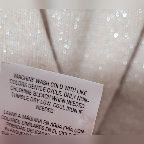 Covington Light Beige with Silver Long Sleeve Cowl Neck Sweater Medium - Picture 4 of 8